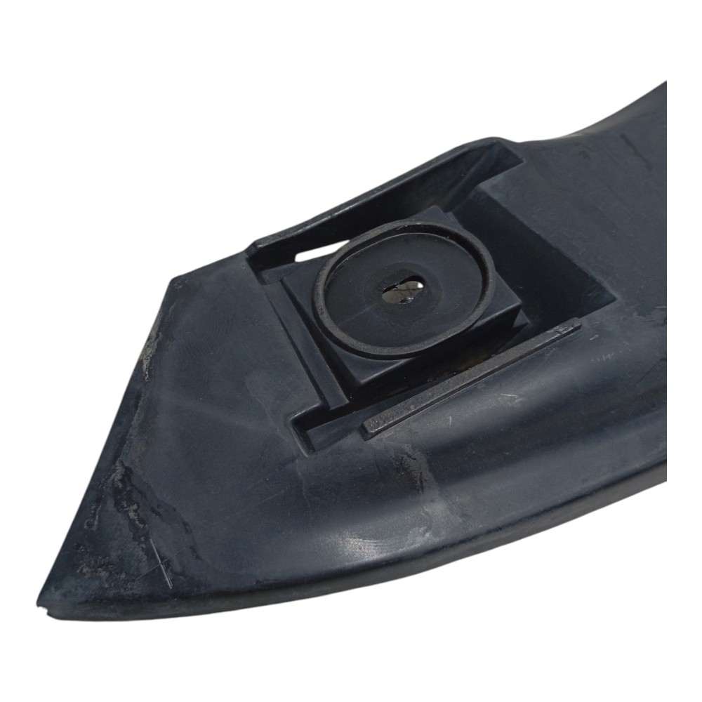 Guia Parachoque Traseiro Esquerdo Volkswagen Jetta 2.5 2007 3