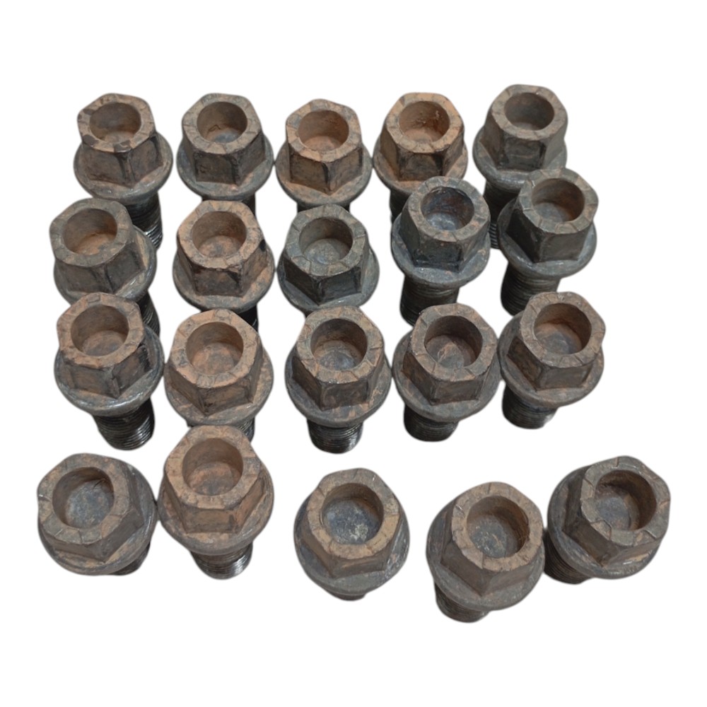 Kit Parafuso Prisioneiro Porca De Roda Volkswagen Nivus 2021 2