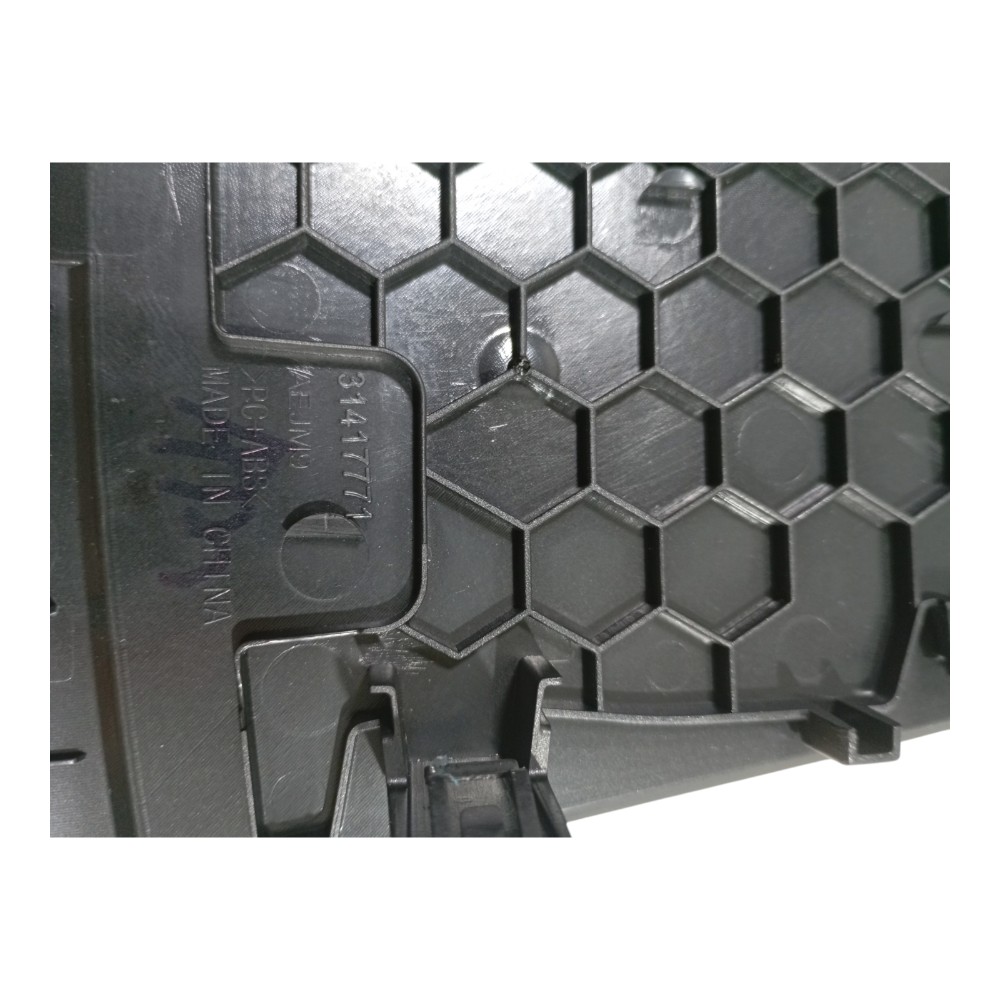 Tampa Tela Grade Alto Falante Painel Volvo Xc60 2.0 T8 2022 3