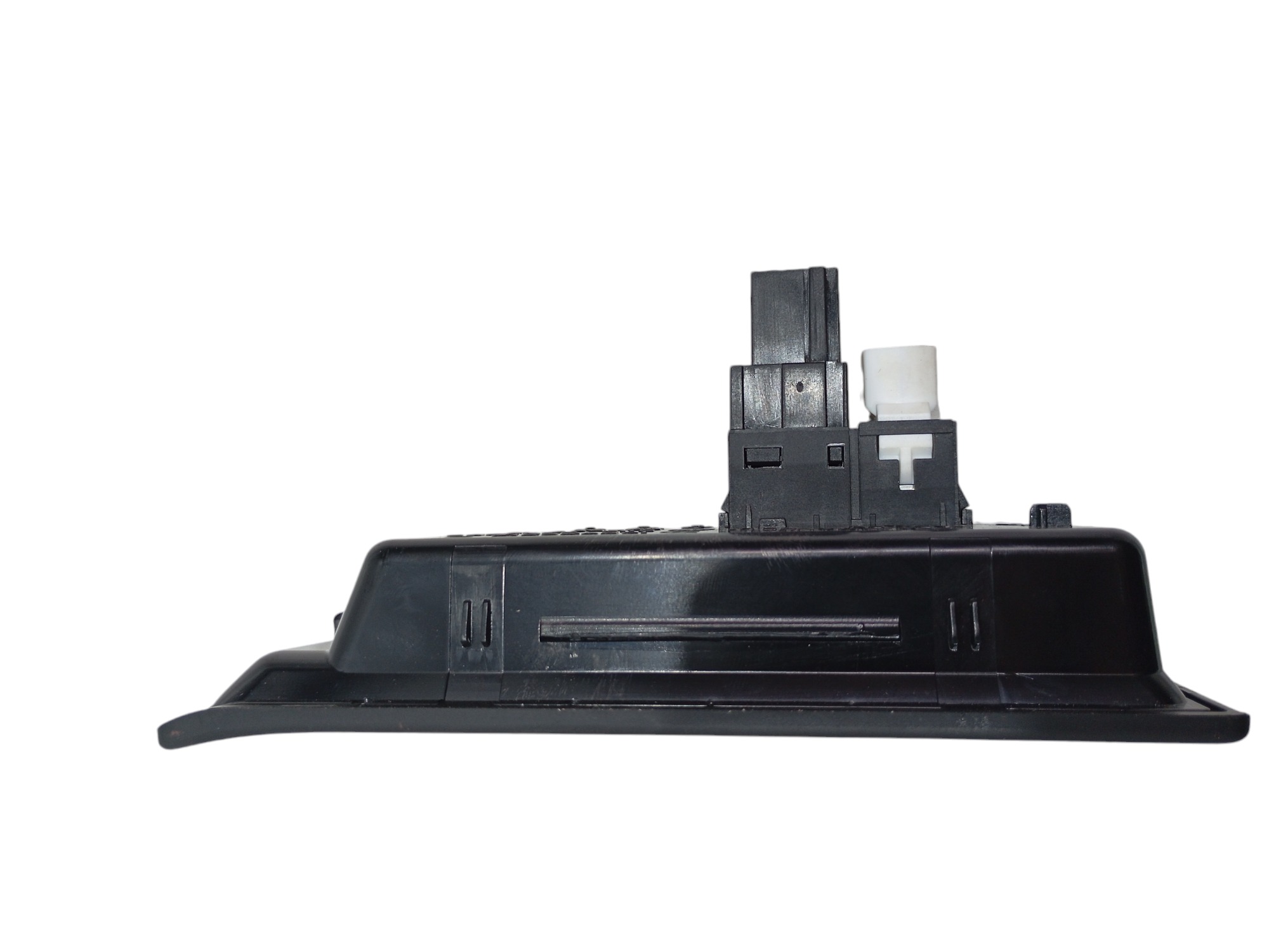 Moldura Entrada Usb/Auxiliar BMW 320i 2015 Cod-105026812 3