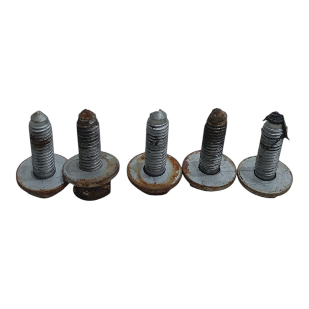 Kit Jogo Parafuso Alma Traseira Volkswagen Jetta 2.5 2007 3