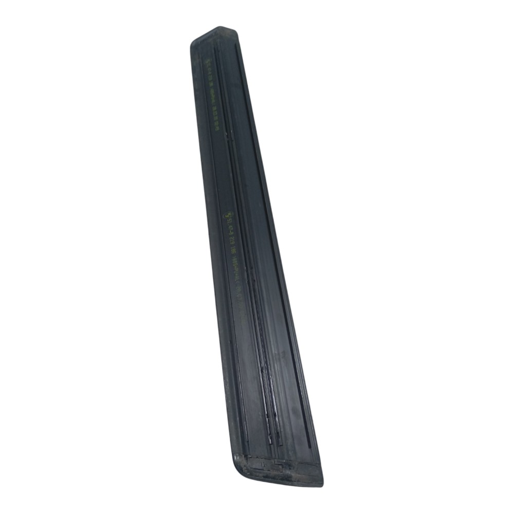 Soleira Dianteira Direita Bmw 325i 2.5 E46 2001 2002 2003 3