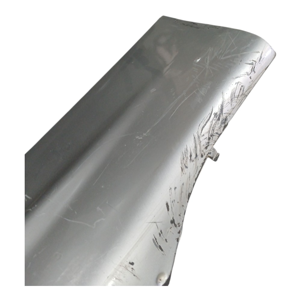 Spoiler Lateral Esquerdo Bmw 323i 2.5 1999 2003 51718209755 Prateado 3