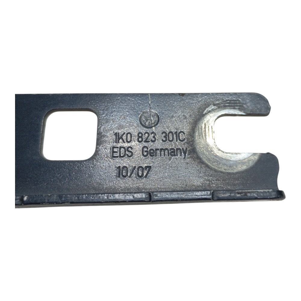 Dobradiça Braço Capô Esquerdo Volkswagen Jetta 2.5 2007 2008 2