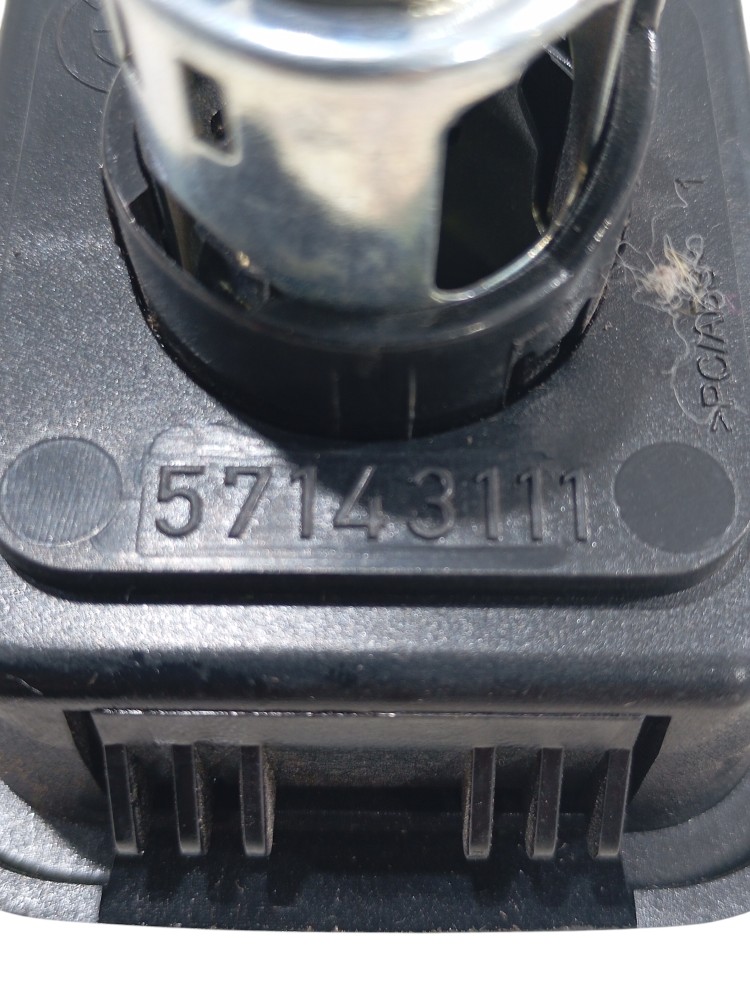 Tomada 12v Do Porta Malas Bmw 320i 2.0 2015 57143111