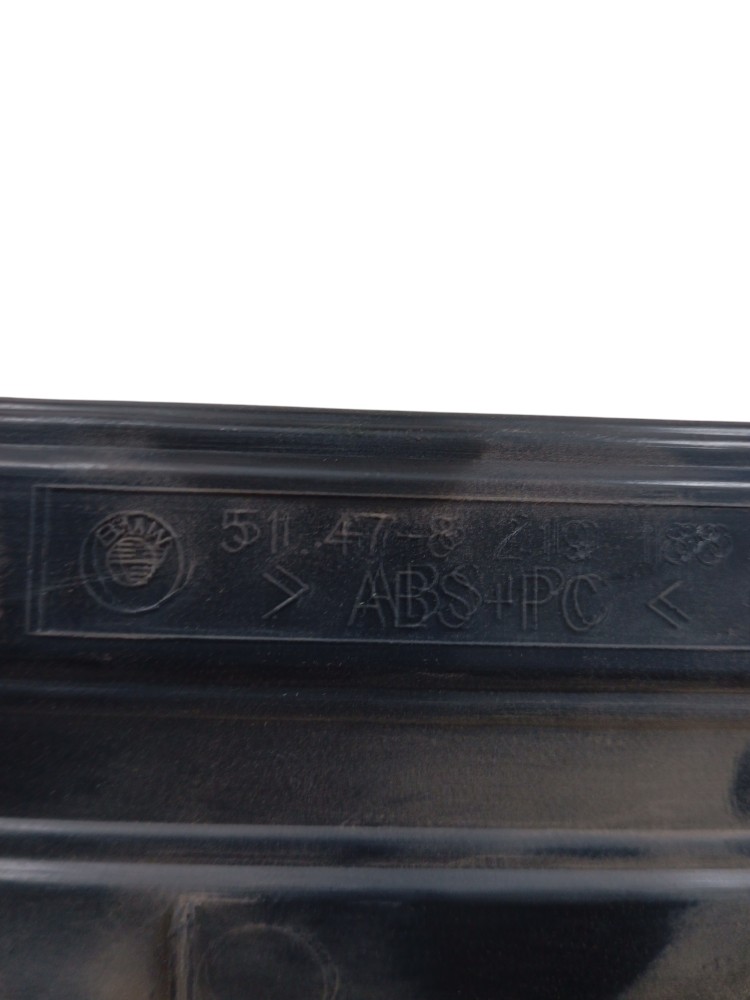Soleira Porta Traseira Direita Bmw 323i 2.5 E46  1999 2000 2