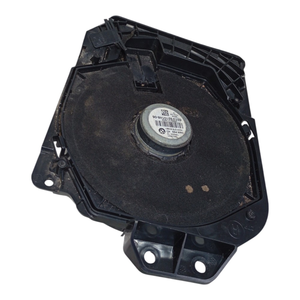 Alto Falante Subwoofer Direito Bmw 118i 120i 320i  2013 2