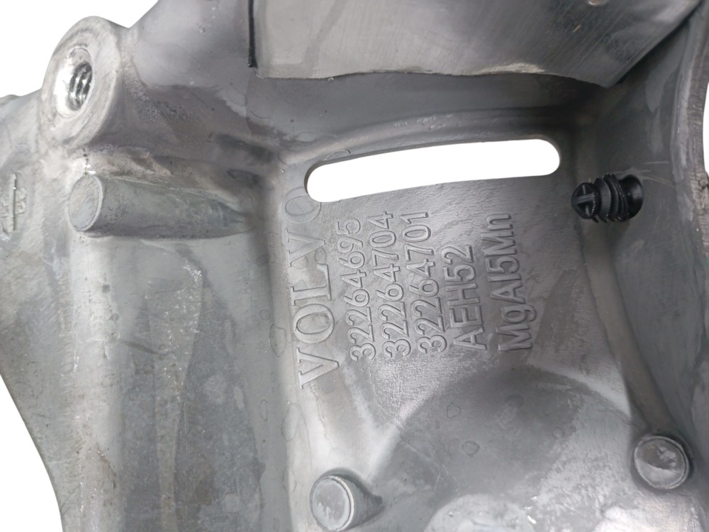 Suporte Pedal De Freio Volvo Xc60 2.0 Recharge T8 Awd 2022 3