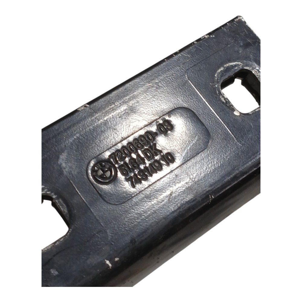 Travessa Suporte Radiador Bmw 550i 4.4 V8 2011 F10 720069003 2
