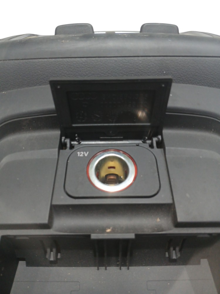 Moldura Acabamento Porta Objetos Audi Q5 2.0 Turbo 2010 7