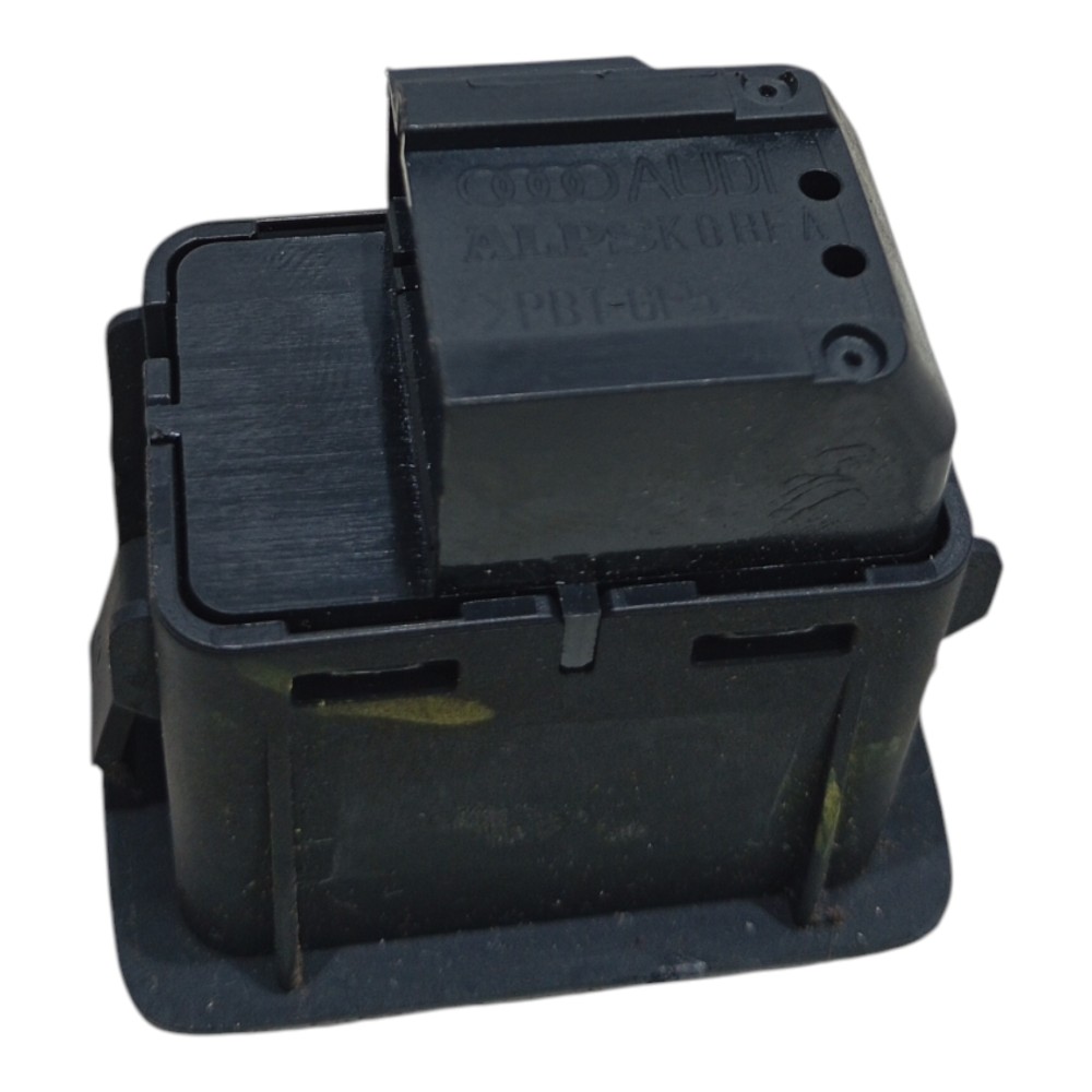 Botão Alarme Off Audi A1 A4 Q3 2.0 Turbo 2013 2014 2015 2