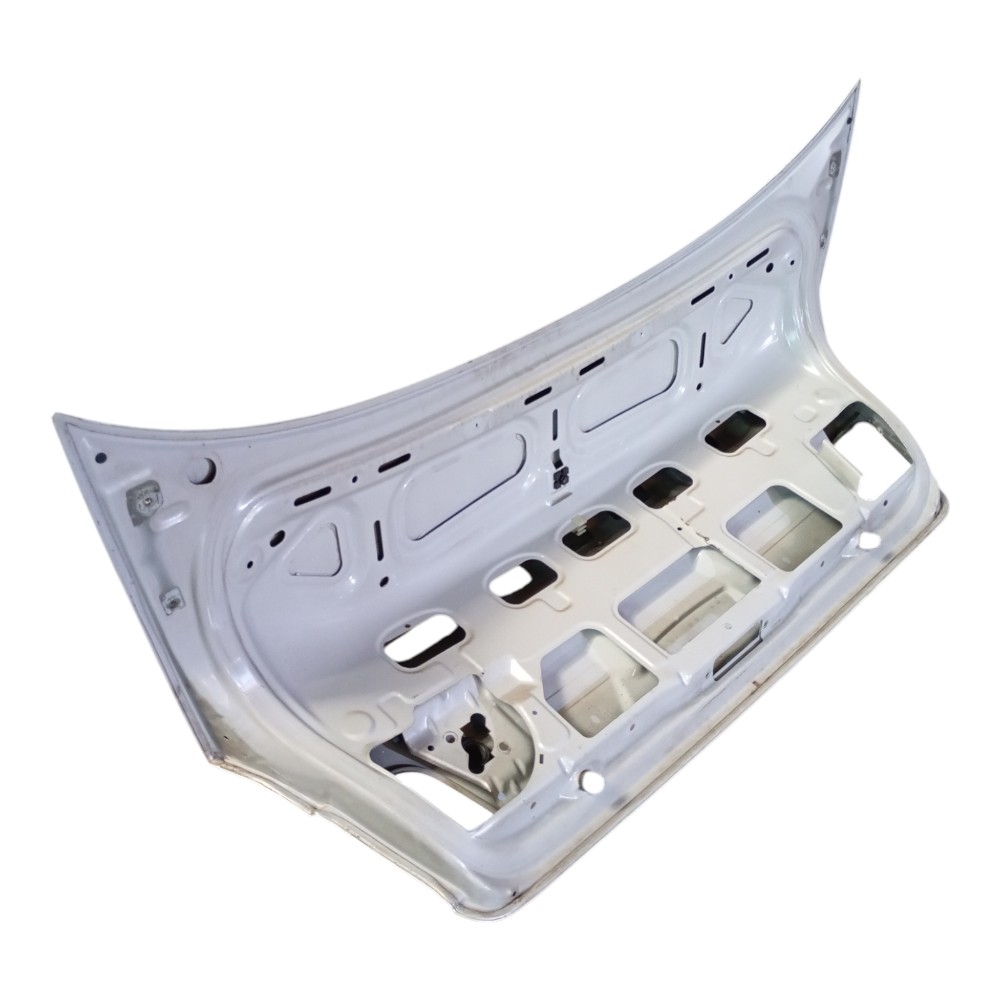 Tampa Traseira Porta Malas Bmw 323i 2.5 E46 2000 2001 2002 Prata 7
