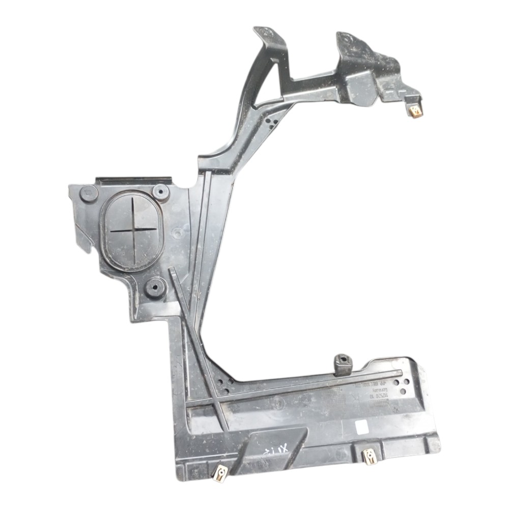Protetor Direito Tanque Bmw X1 2.0 2018 7