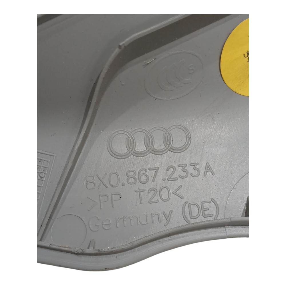 Acabamento Esquerdo Coluna Parabrisa Audi A1 1.4 2012 2013 Cinza 2