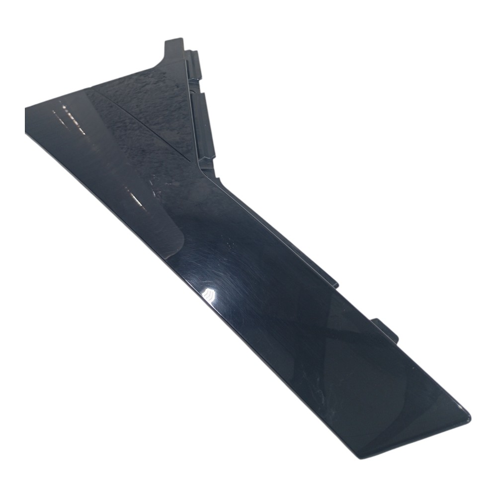 Moldura Coluna Traseira Esq Volvo Xc60 2.0 Recharge T8 2022 4