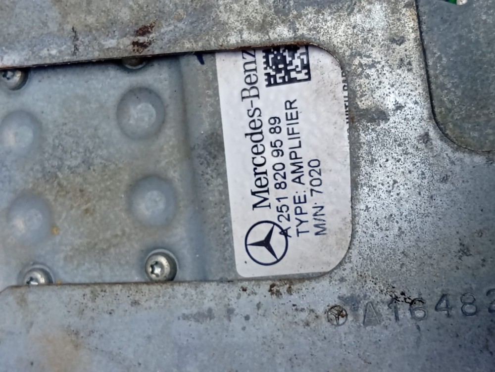 Módulo Amplificador Som Mercedes Benz Ml350 A2518209589 Prata 6