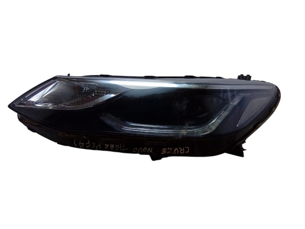 Farol Esquerdo Chevrolet Cruze 2018 2022 Avaria