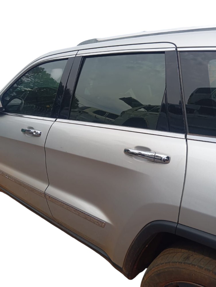 Porta Traseira Esquerda Jeep Grand Cherokee 3.6 2013 Traseira Esquerda Prata 7
