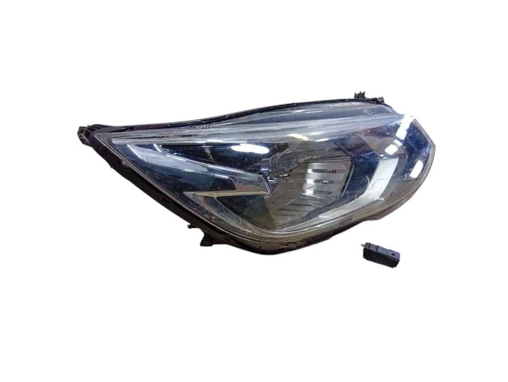 Farol Direito Chevrolet Onix Plus 2020 2022 3