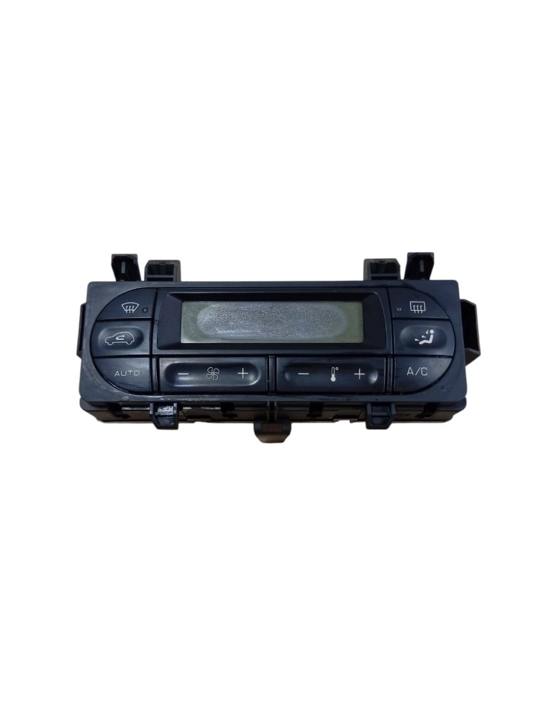 Comando Ar Digital Citroen C3 2010 Detalhe