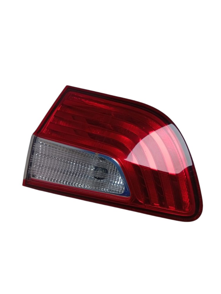 Lanterna Tampa Traseira Direita Fiat Grand Siena 2012 2016 Direito/passageiro Vermelho