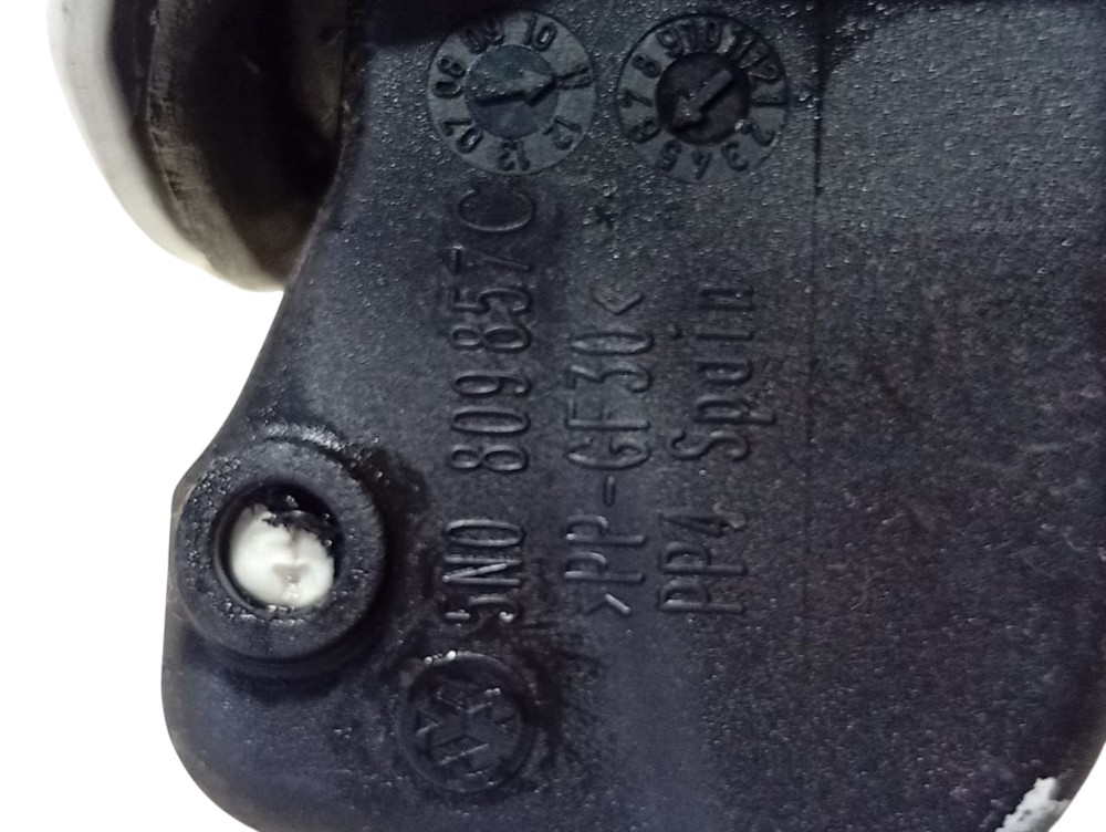Portinhola Tanque Combustível Volkswagen Tiguan 2012 Detalhe Branco 2012 4
