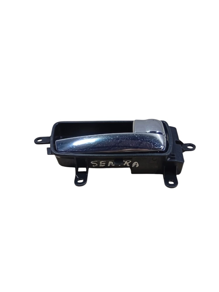 Maçaneta Interna Direita Nissan Sentra 2007 2008 Detalhe Cromado Dianteira/traseira