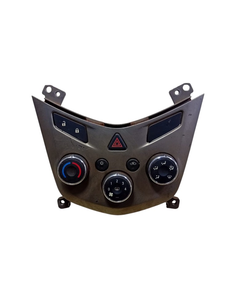 Comando Ar Condicionado Chevrolet Sonic 2012 2014 Detalhes