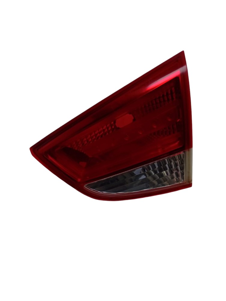 Lanterna Tampa Traseira Direita Hyundai Ix35 2012 2016 Direito/passageiro Vermelho