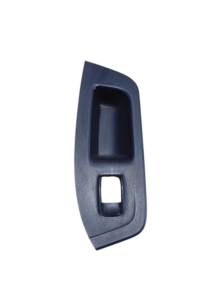Moldura Botão Vidro Dianteiro Direito Fiat Argo 2018