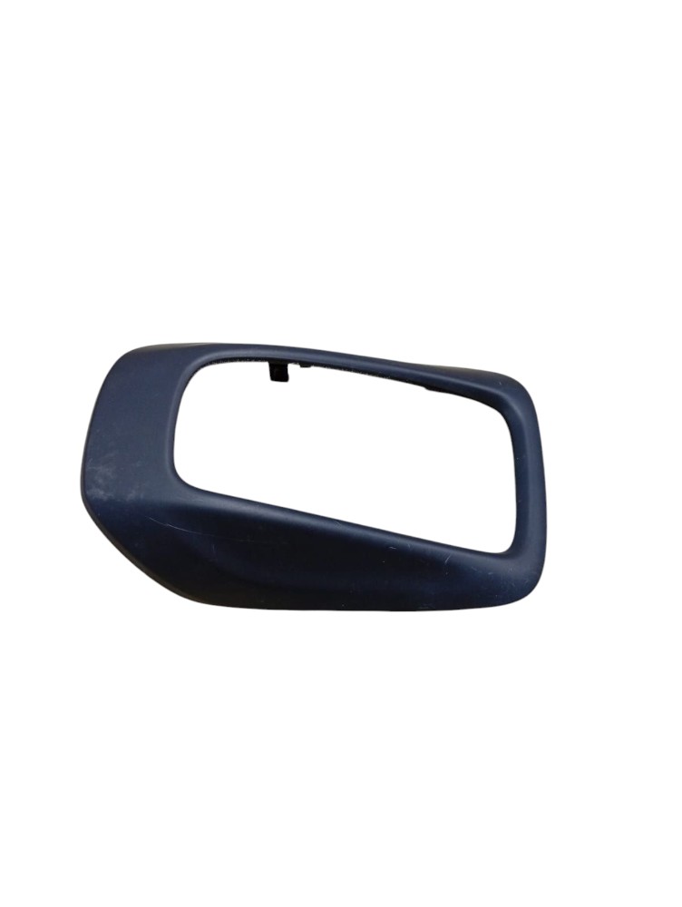 Moldura Alavanca Câmbio Chevrolet Tracker 2023 2024 Detalhe