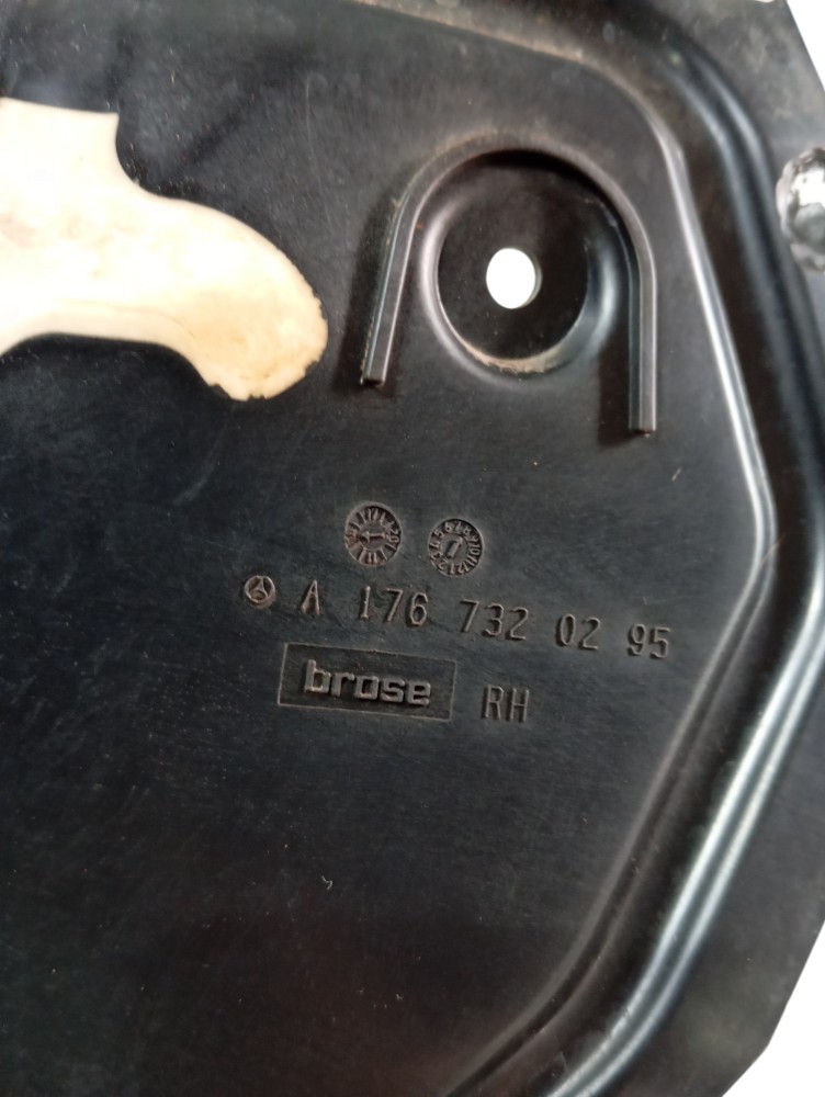 Moldura Guarda Pó Porta Tras Direita Mercedes A200 1.6 2015 4
