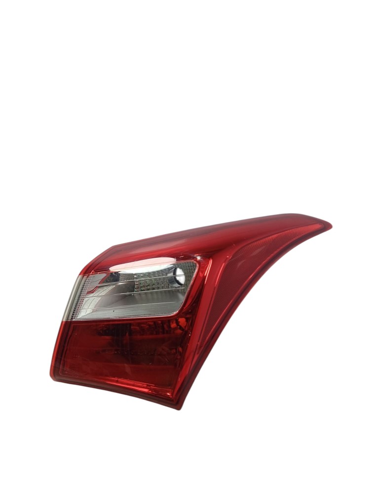 Lanterna Direita I30 2014 92402a50 Direito/passageiro Vermelho