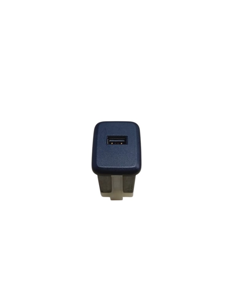 Entrada Usb Console Chevrolet Tracker 2022 2024