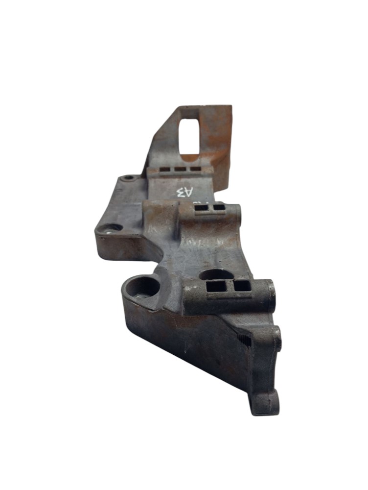 Suporte Bomba Hidráulica Audi A3 Vw Golf 1.6 06a903143p 5