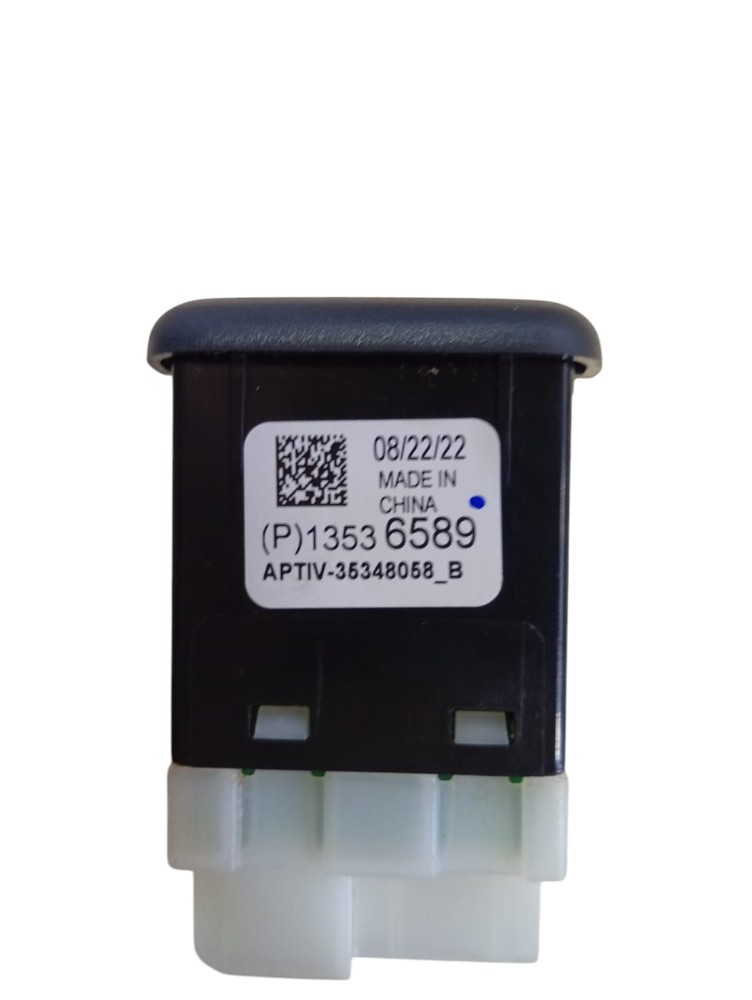 Entrada Usb Console Chevrolet Tracker 2022 2024 4