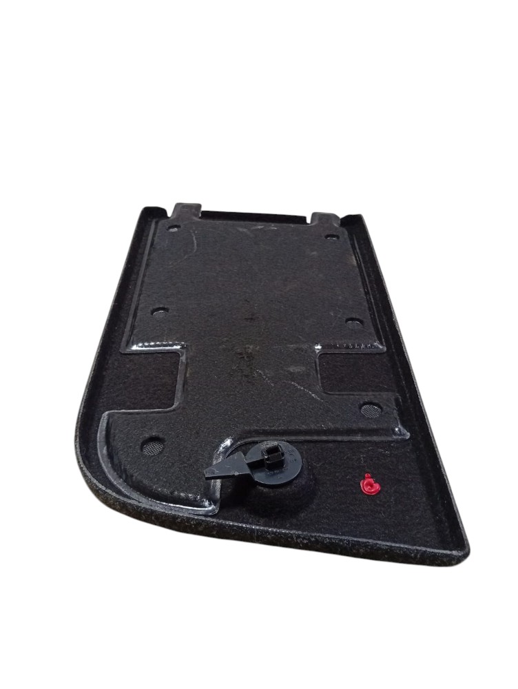 Tampa Direita Porta Malas Volkswagen Tiguan 2011 2013 3