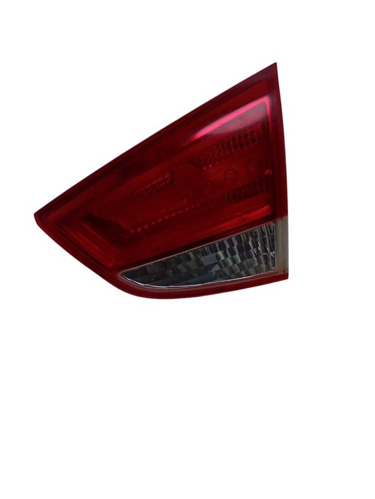 Lanterna Tampa Traseira Direita Hyundai Ix35 2012 2016 Direito/passageiro Vermelho 2