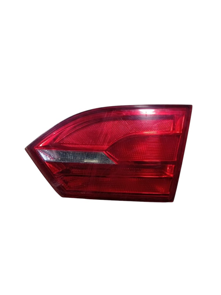 Lanterna Direita Tampa Traseira Vw Jetta 2012 2014 Detalhe Direito/passageiro Vermelho