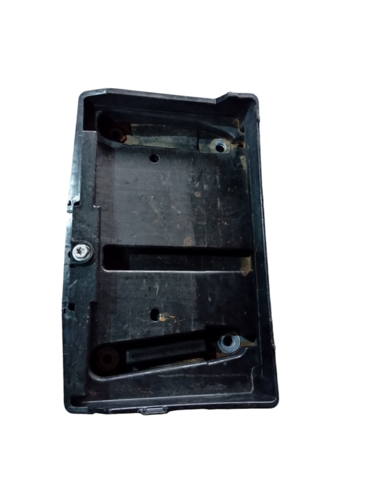 Suporta Caixa Bateria Mercades C180 2014 – A2056200018 3