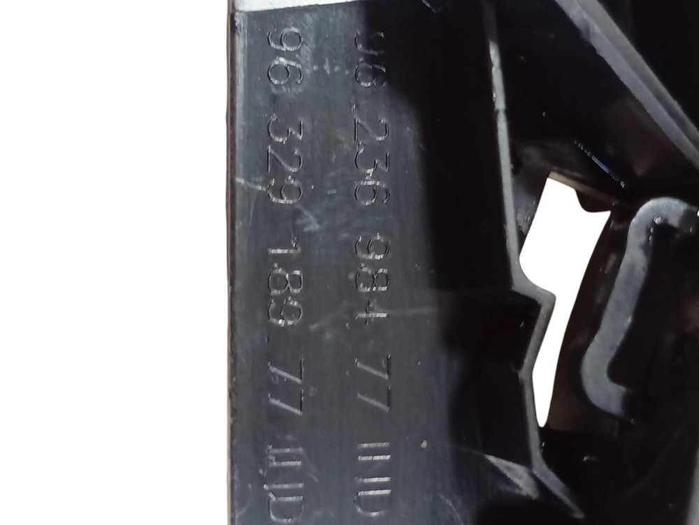 Maçaneta Interna Esquerda Peugeot 206 207 2008 Detalhe Dianteira/traseira 5