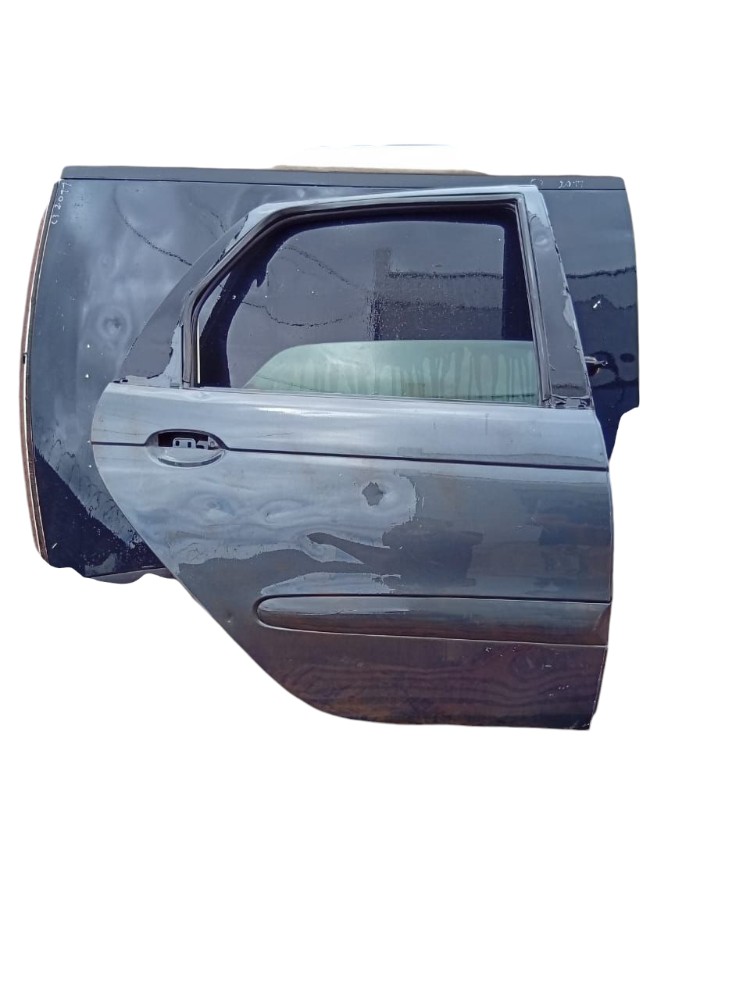 Porta Traseira Direita Renault Scenic 2002 2008 Detalhe