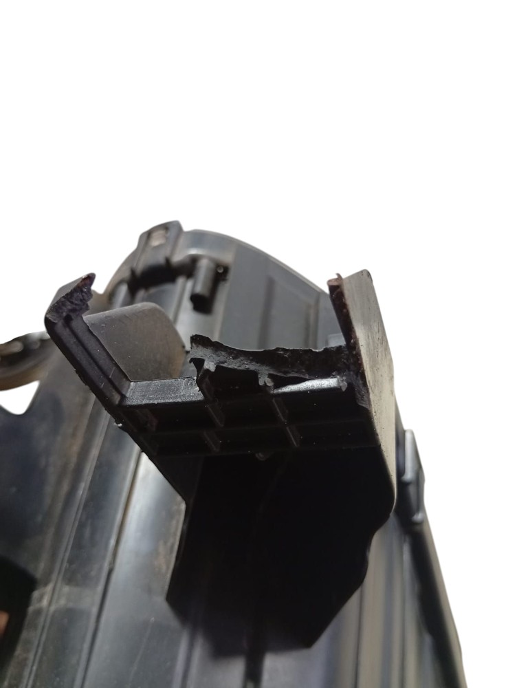 Farol Inferior Direito Renault Kwid 2022 2025 Avaria 5