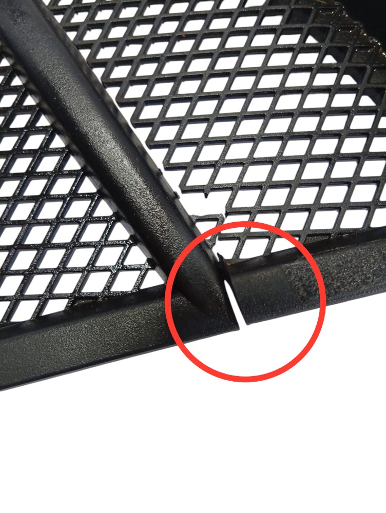 Grade Ventilação Direita Capô Mercedes Ml350 2015 Avaria Preto 4