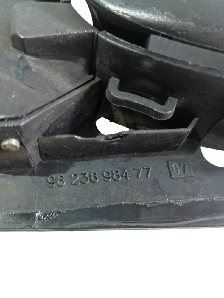 Maçaneta Interna Dianteira Esquerda Peugeot 206 1.4 2008  Preto Dianteira 5