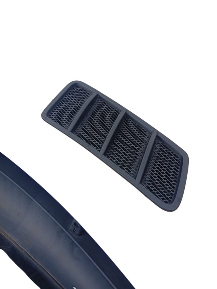 Grade Ventilação Direita Capô Mercedes Ml350 2015 Preto 3
