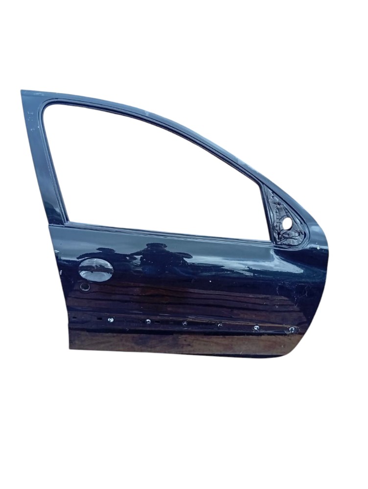 Porta Dianteira Direita Peugeot 206 207 Detalhe