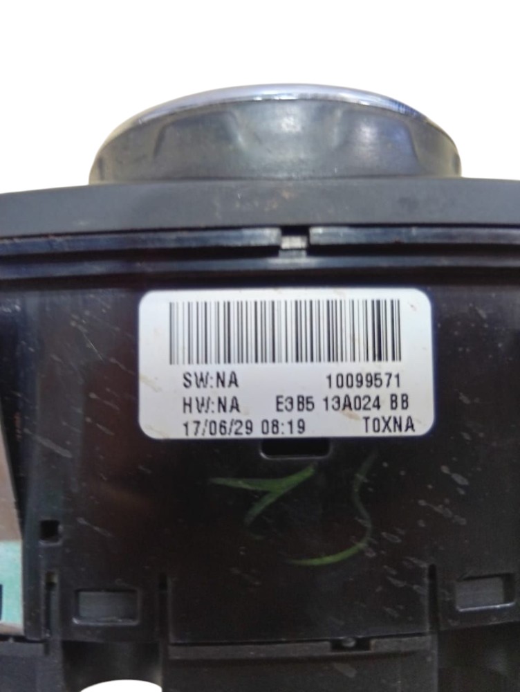 Botão Chave Luz Farol Porta Mala Ford Ka 2014 2020 5