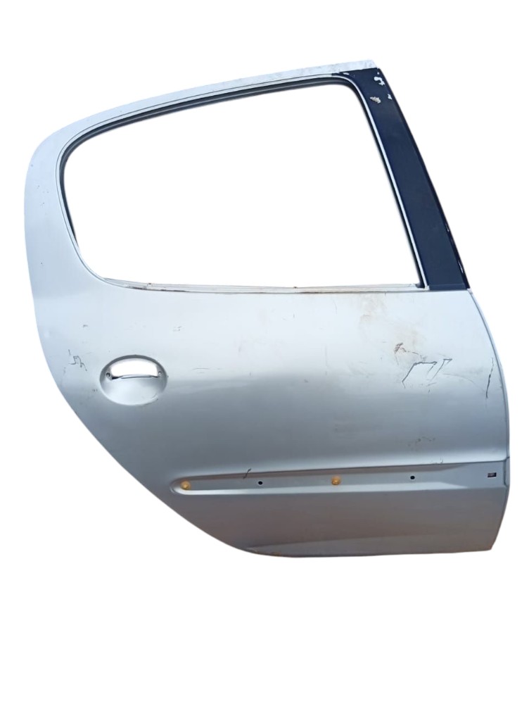 Porta Traseira Direita Peugeot 206 2002 2010 Detalhe