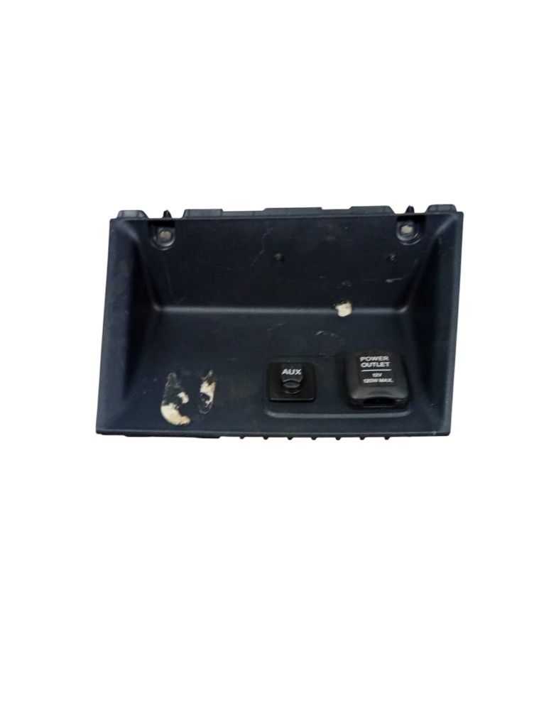 Moldura Tomada Entrada Auxiliar 12v Honda Civic 2014 Avaria
